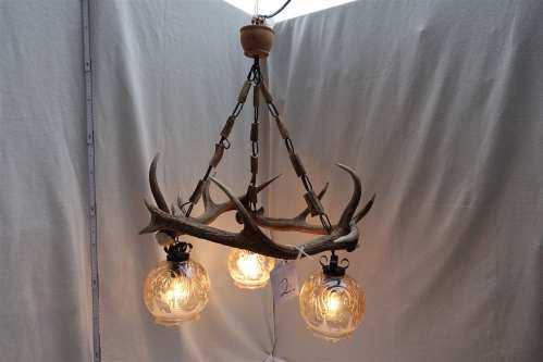 04_GeweihLampe-3armig